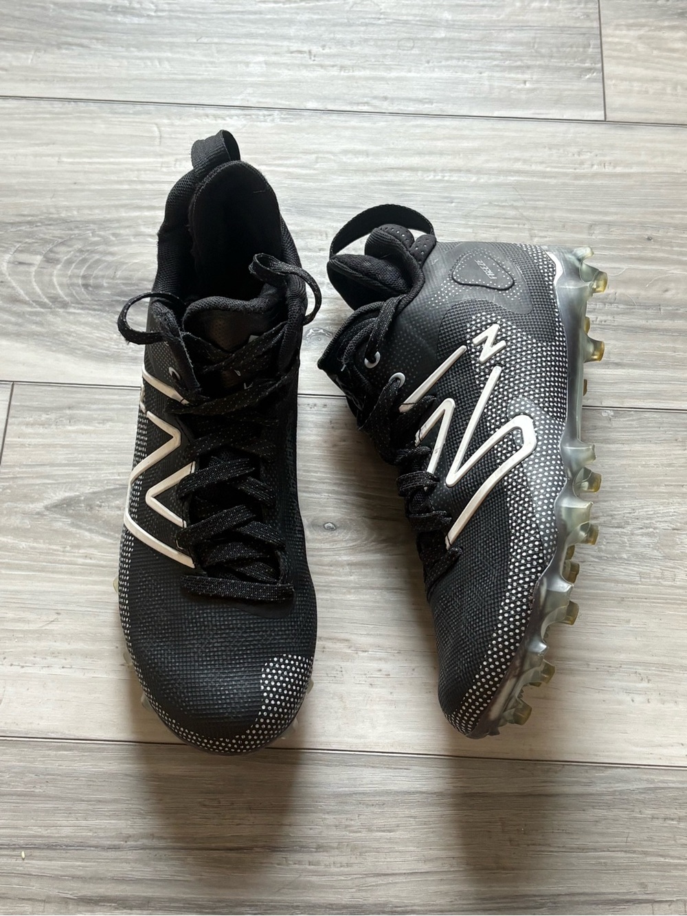 New Balance Black FREEZE LAX CLEATS | SZ 5 Youth
